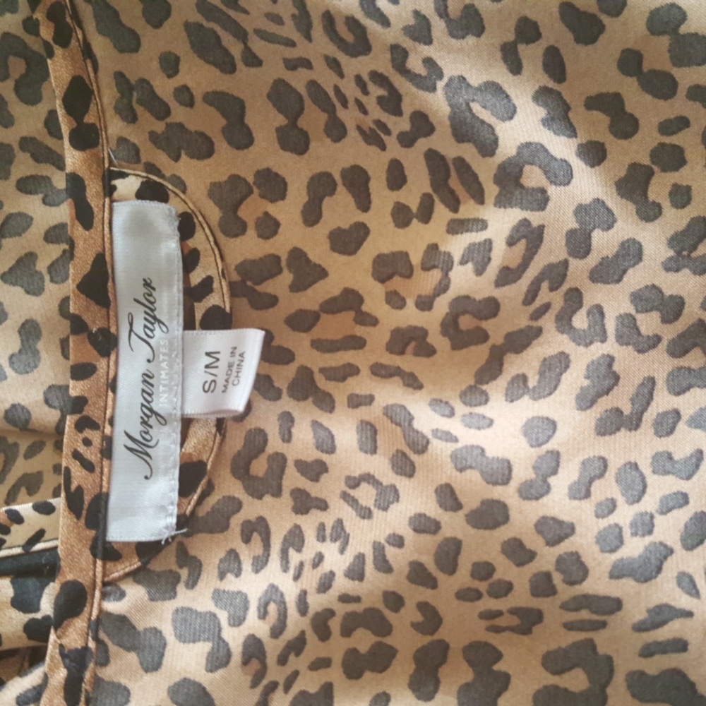Leopard Print Rode - Picture 7 of 7